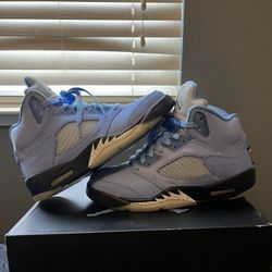 Jordan 5 UNC