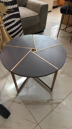 Round Coffee Table with Gold Inlay