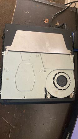 PS4 no controller or top come w monitor to