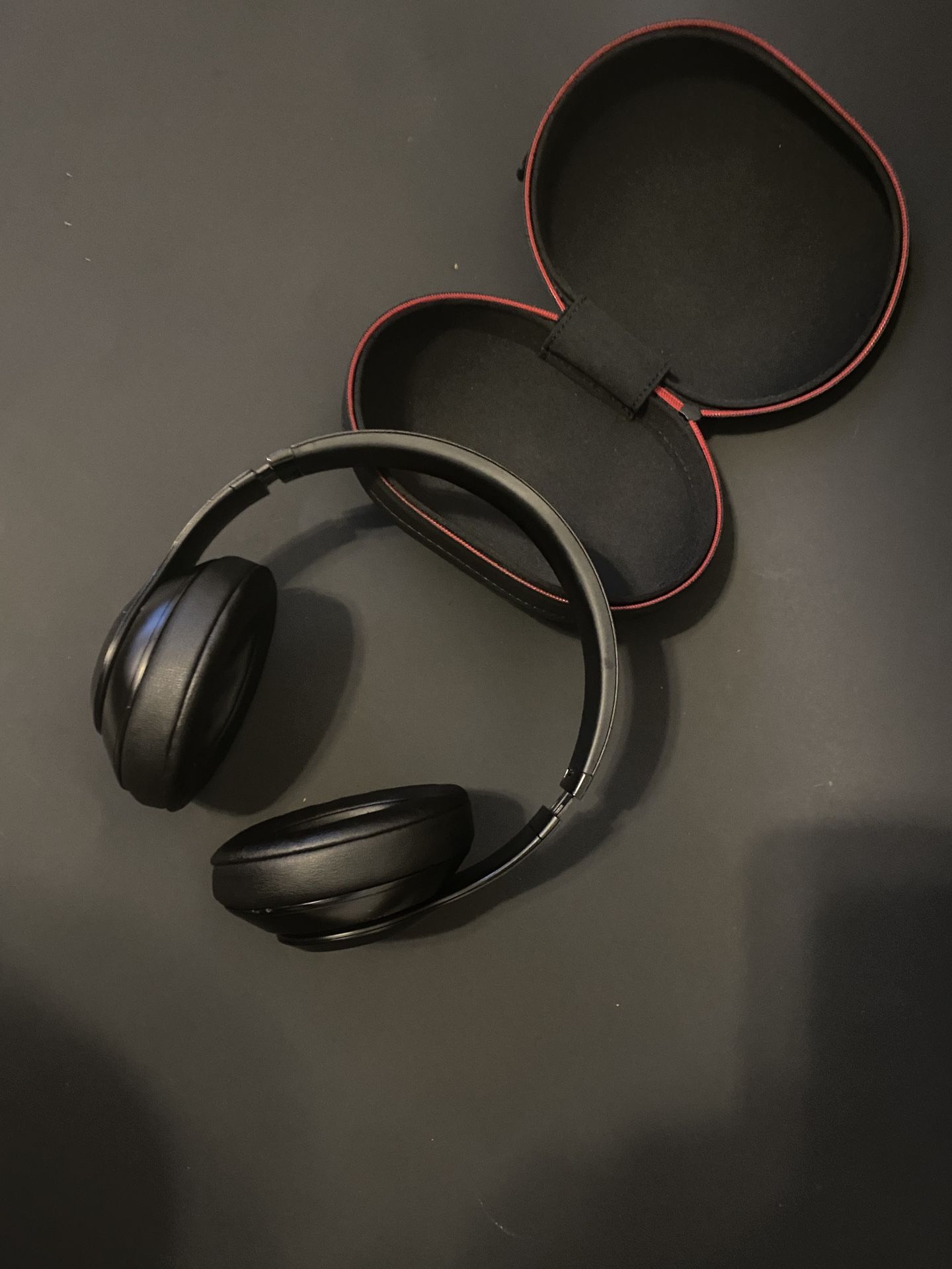 Beats Studio pro Wireless Headphones