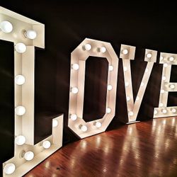 LOVE LETTER DECOR WEDDING