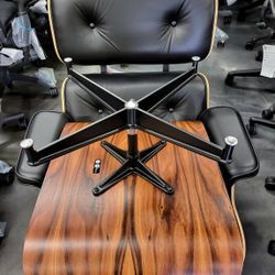 100% AUTHENTIC HERMAN MILLER EAMES LOUNGE CHAIR WITH OTTOMAN
