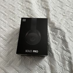 Beats Solo Pro - Black 