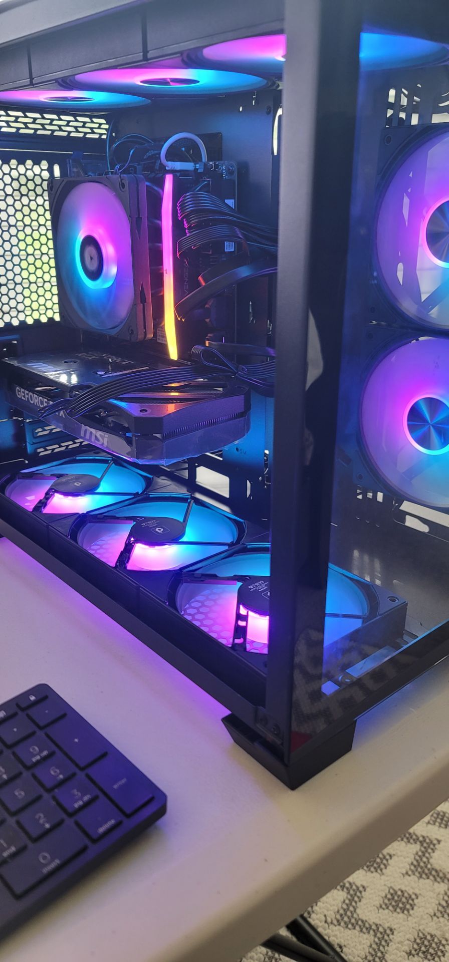 ASUS ROG STRIX B860-I,Ultra 5 Desktop Processor 225F,16GB RAM,512GB NVME,500 SSD DRIVE,8 ARGB FANS AND CONTROLLER,850W PSU,RTX 5060 8GB.