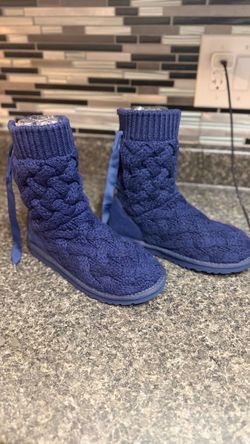 Ugg Isla cable-knit
