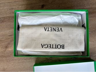 New Bottega Veneta trainers size 10