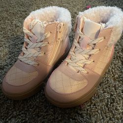 Winter Girl Boots/ Size 7 us/ Color: Pink
