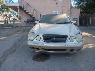 Mercedes-Benz E-Class Sedan