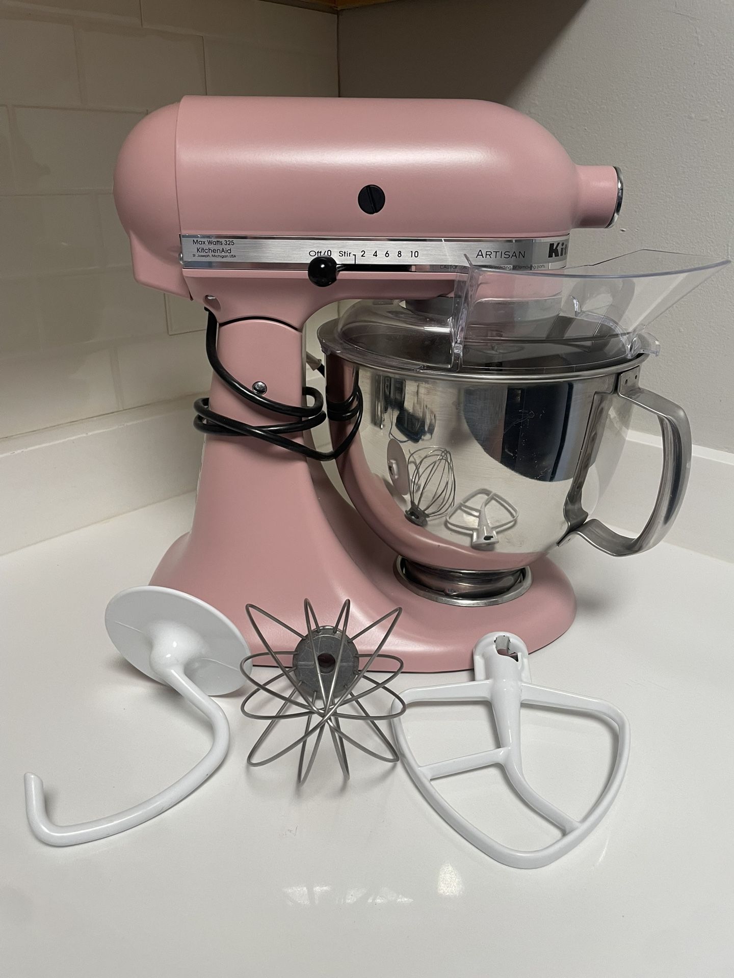 KitchenAid 5qt Artisan Stand Mixer