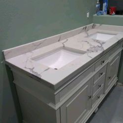 Luxury Bathroom Quartz Counters
