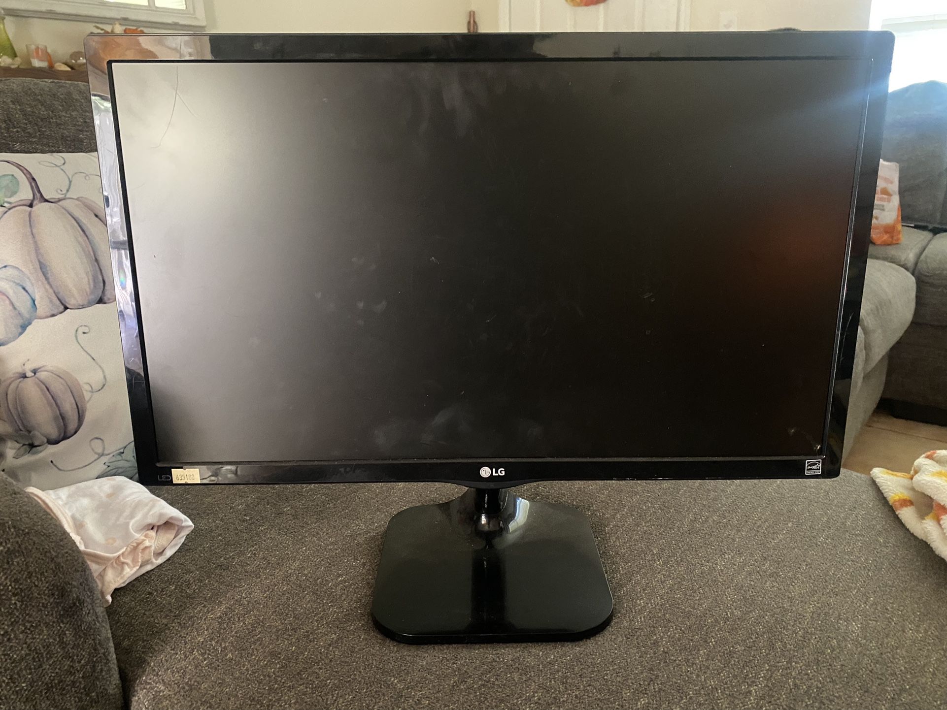 LG 22inch computer Monitor 