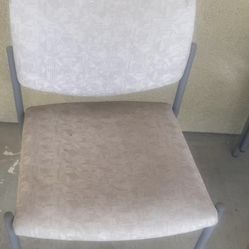 Set Of 4 Chairs -Juego De 4 Sillas 