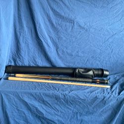 Pool Cue And Case 