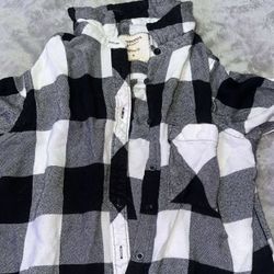 medium black & white flannel 