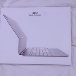 Apple iPad Magic Keyboard 13” (White) 