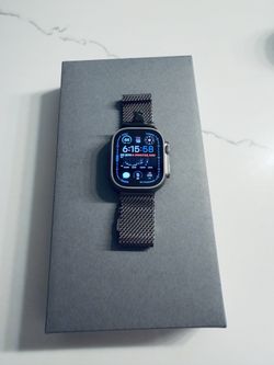 APPLE WATCH ULTRA 2 NATURAL WITH  TITANIUM MILANESE LOOP