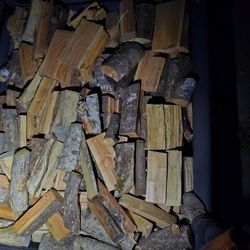 Seasoned Firewood Red Cedar Fir Mix