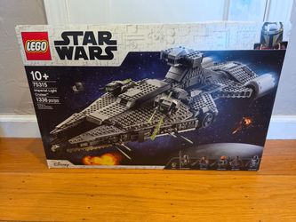LEGO Star Wars: Imperial Light Cruiser (Set #75315)