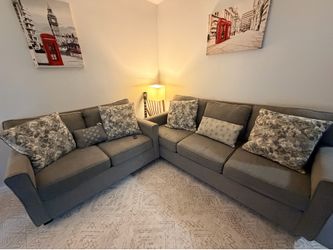 5-piece couch set with 5 pillows