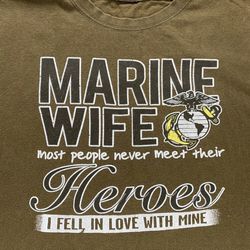 Marine Wife T Shirt Womens XL