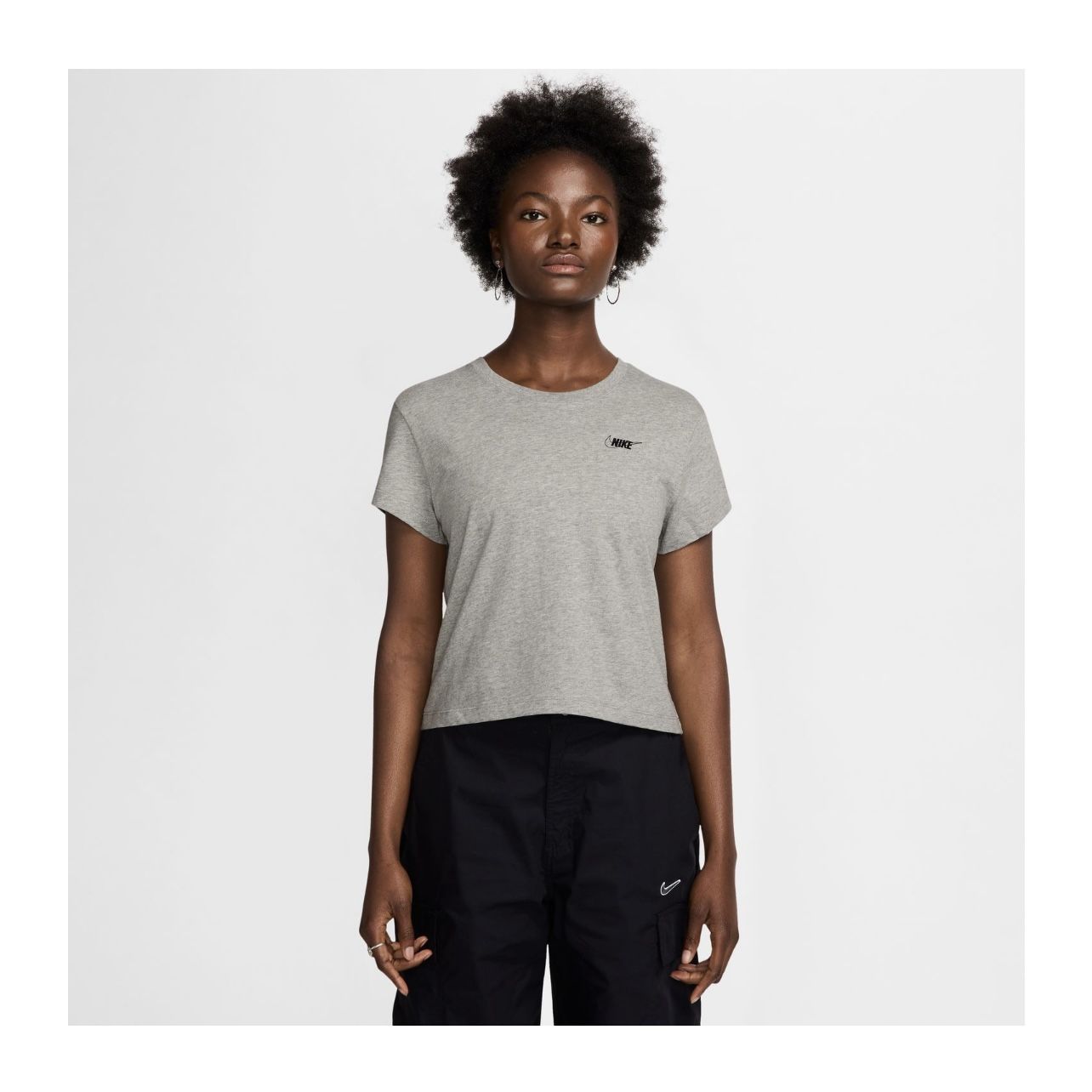 Women's Nike Sportswear Essential Club Crop Tee