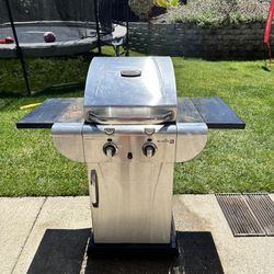 Char Broil Commercial BBQ 