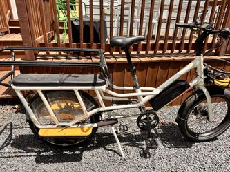 Like-New RadWagon 4 Electric Cargo Bike - Only 62 Miles! (Fully Loaded - $1,000