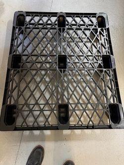 Black Plastic Shipping Pallet