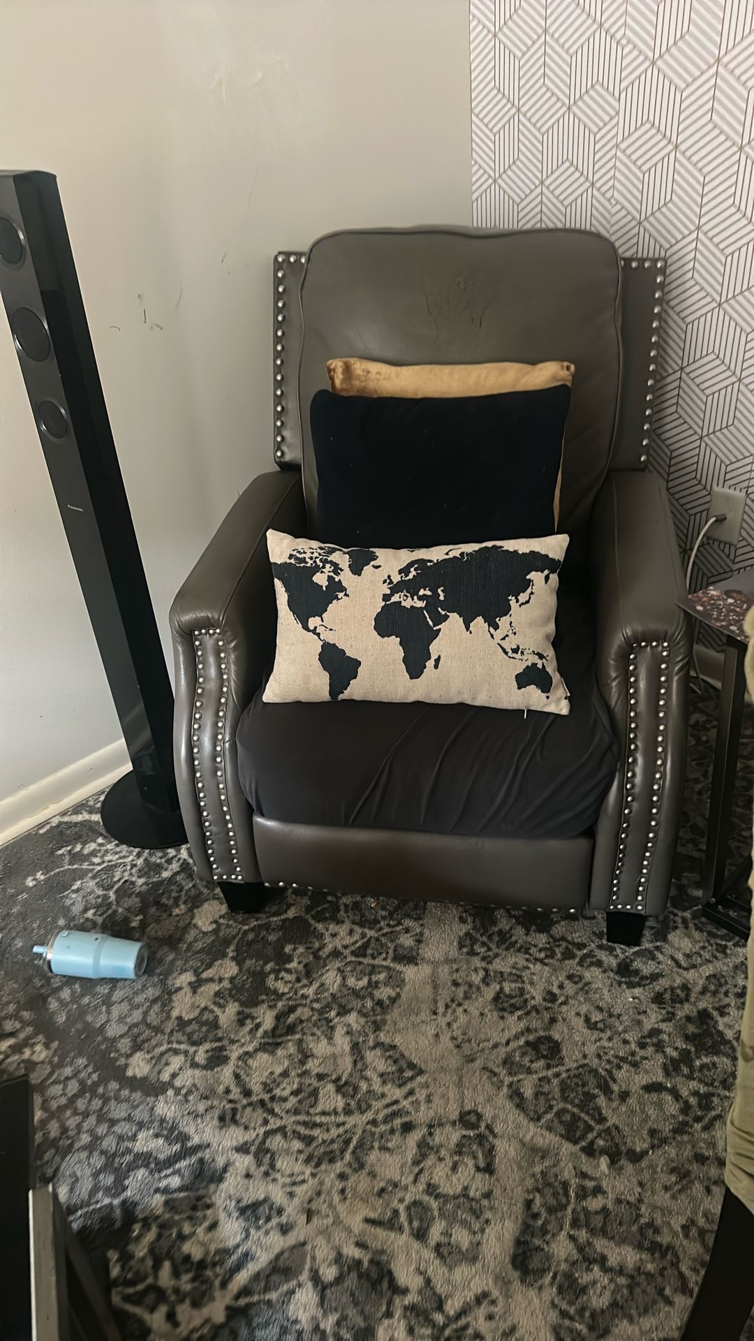 2 Chairs