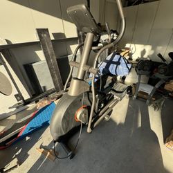 Elliptical - AFG 3.1 AE 