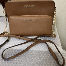  Michael Kors Crossbody w/ Matching Wallet
