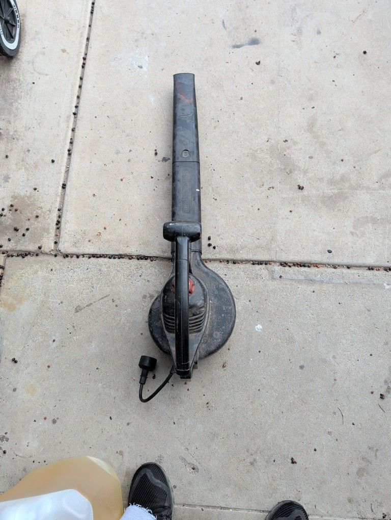 Black and Decker Blower