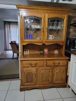 KITCHEN HUTCH