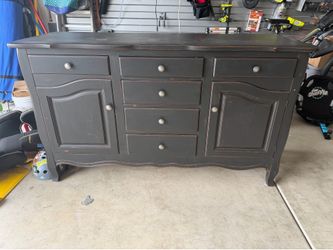 Drexel China Cabinet or Dresser