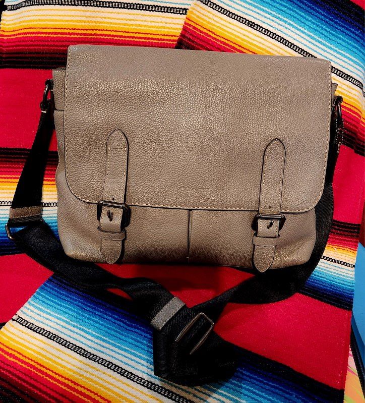 Coach Messenger Bag In Pebble Grey