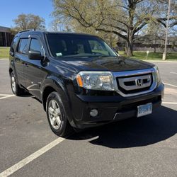 BEAUTIFUL 2009 HONDA PILOT AWD