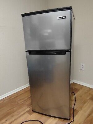 Magic Chef Two Door Small Refrigerator With Top Freezer