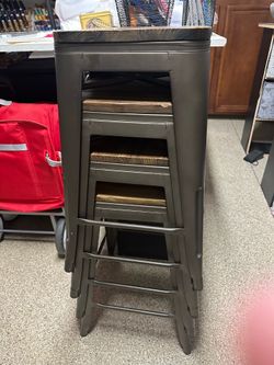 24 inches Metal Bar Stools Counter Stool Indoor/Outdoor Stackable Barstools Counter Wood Top/Seat Bar Stools Set of 4, Gunmetal