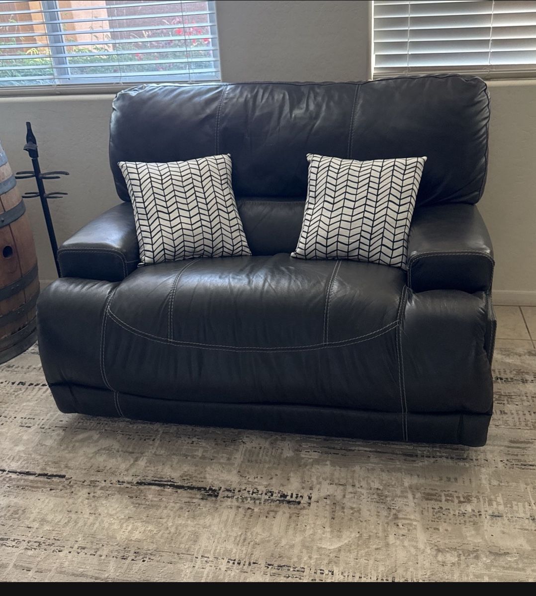 Reclining Loveseat