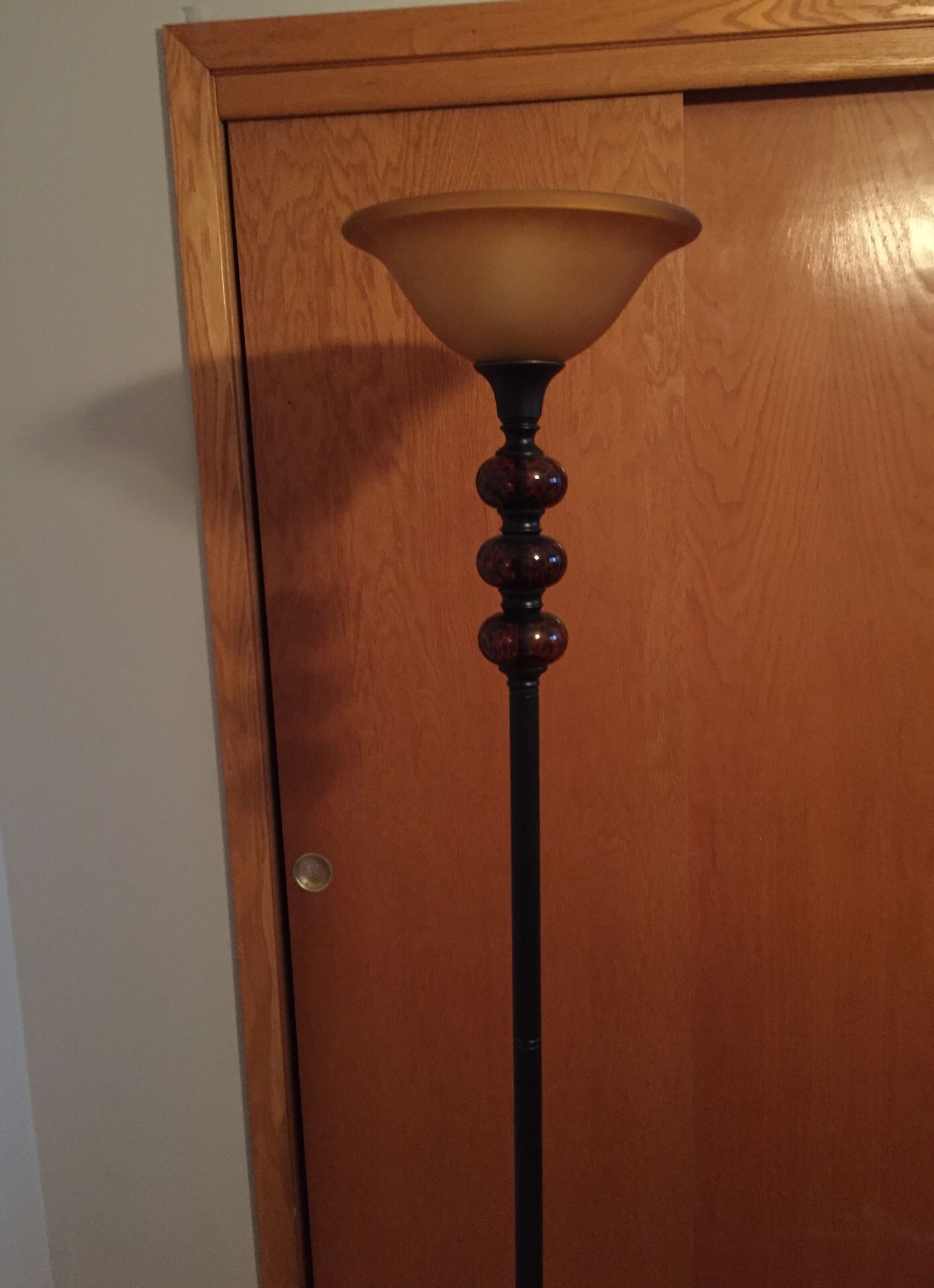 Floor lamp