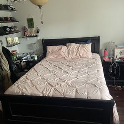 Queen Size Bed 