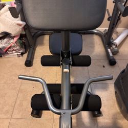 Upper and lower bench like new