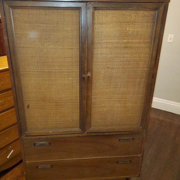 Beautiful Antique Armoire! Must See! Reduced to $375!