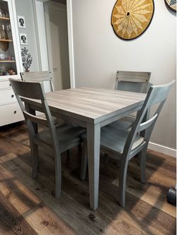 $200 Gray Dining Table Set with 4 Chairs – Excellent  Condition