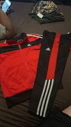 Boys Size 7 Adidas Tracksuit