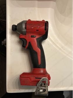 Milwaukee compact drill