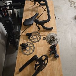 Selling Used Mint Groupsets Everything In The Pictures Included Bicycle Parts Bike Road 11 Speeds Disc Brakes Handle Bar Black Label