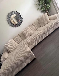 BEIGE CORDUROY SECTIONAL ποΈπ€β
π€ποΈ