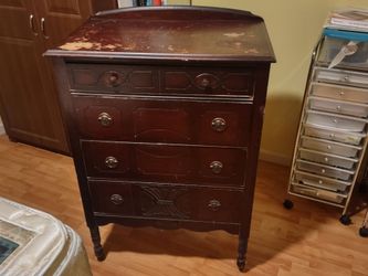 Dresser 4 Drawer