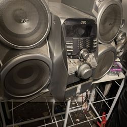 speakers 